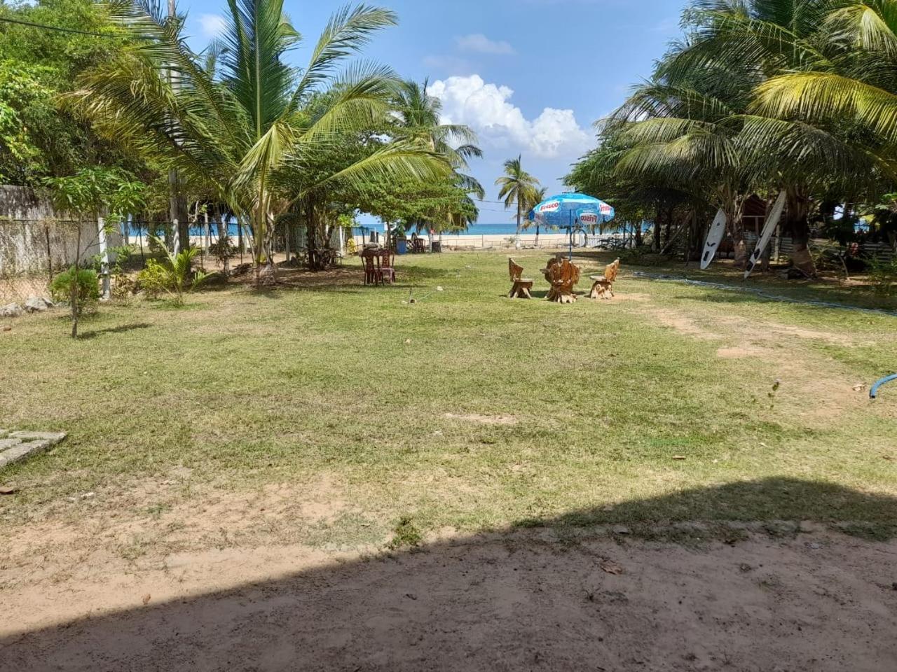 Baden Beach Hotel Kalkudah  Exterior photo
